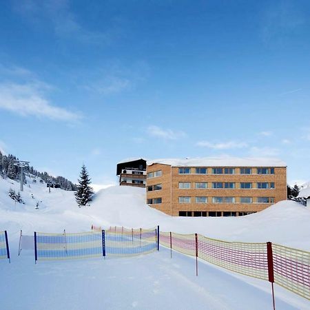 Warthsap Apartmenthaus Warth  Bagian luar foto