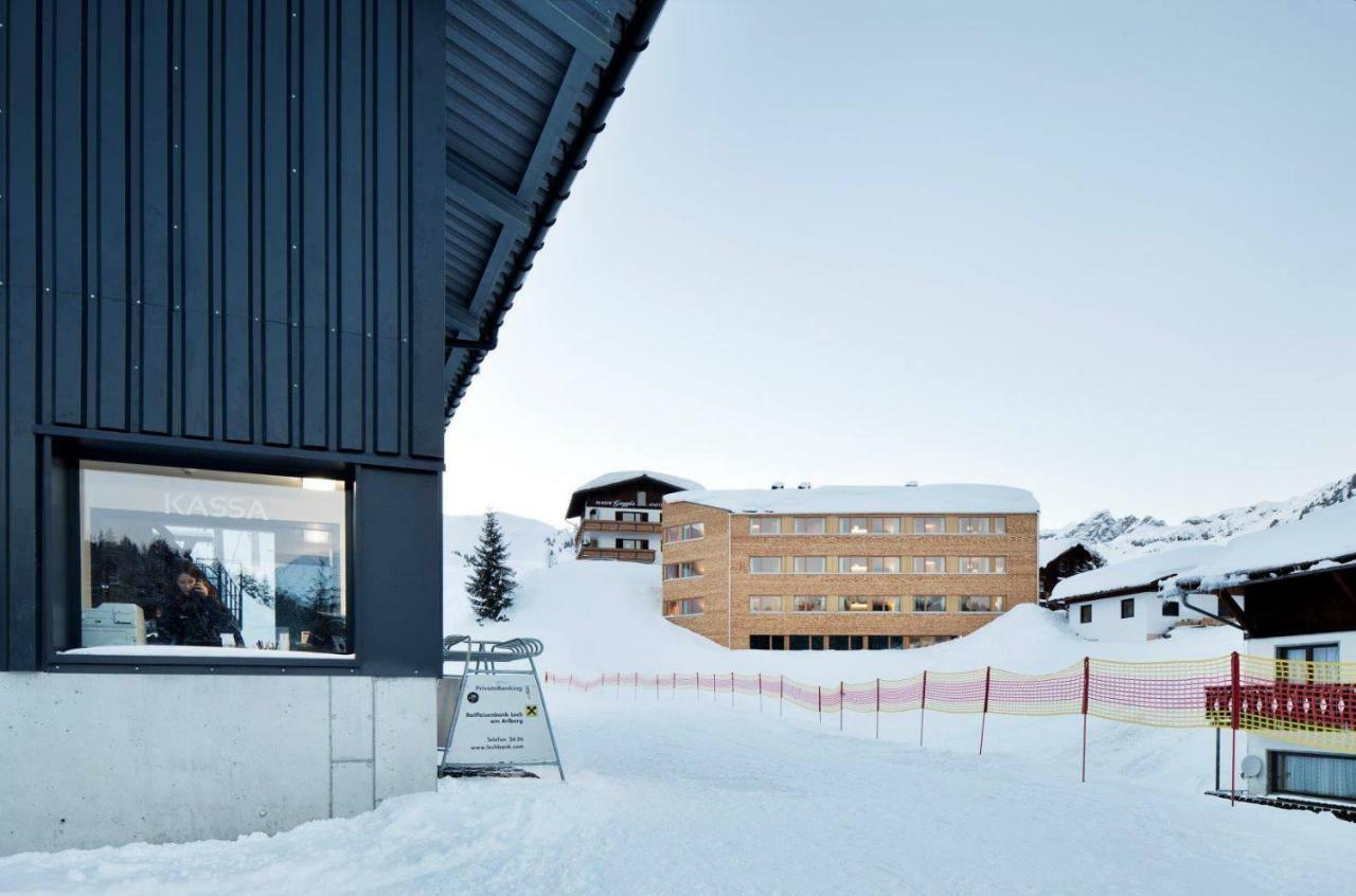 Warthsap Apartmenthaus Warth  Bagian luar foto