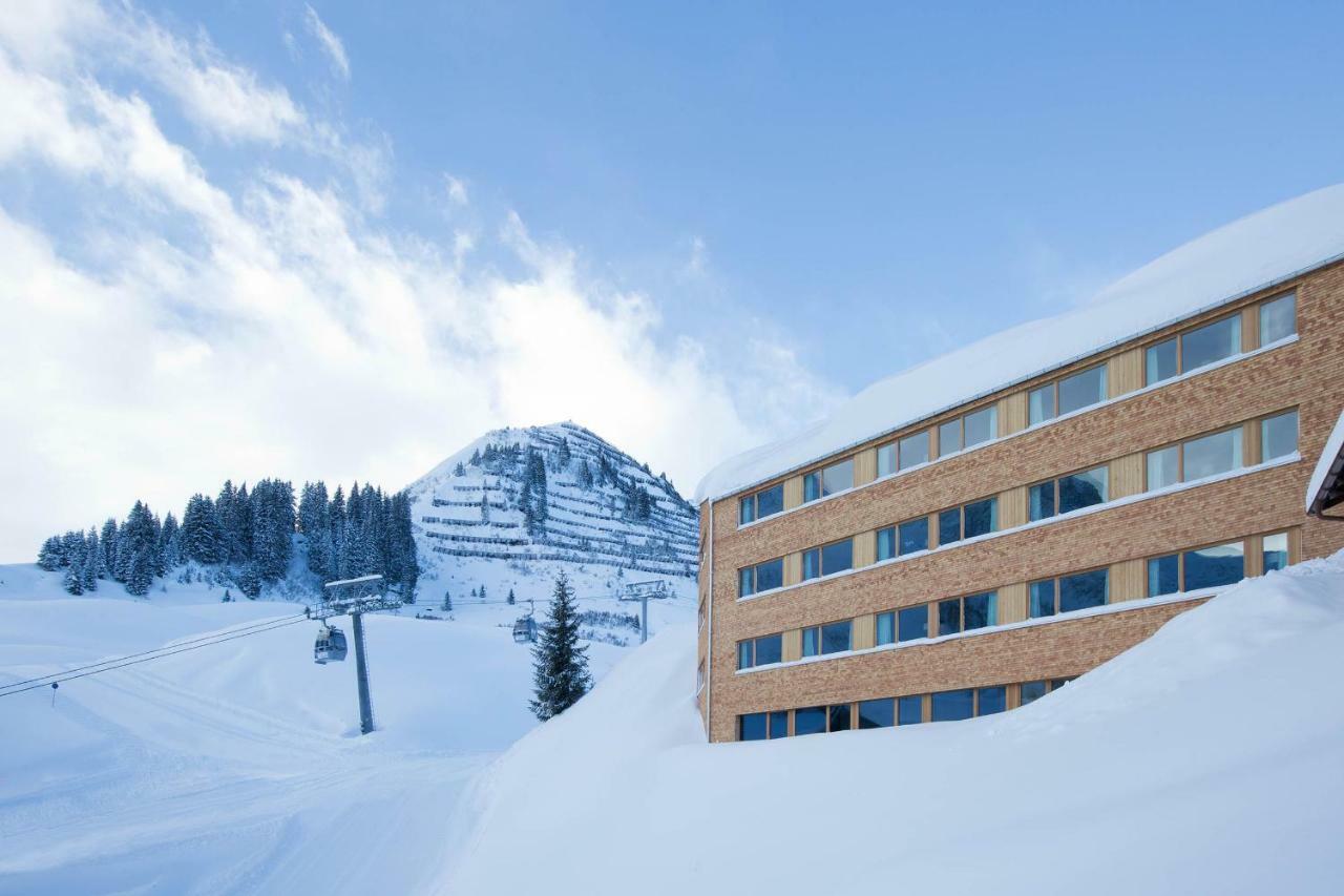 Warthsap Apartmenthaus Warth  Bagian luar foto